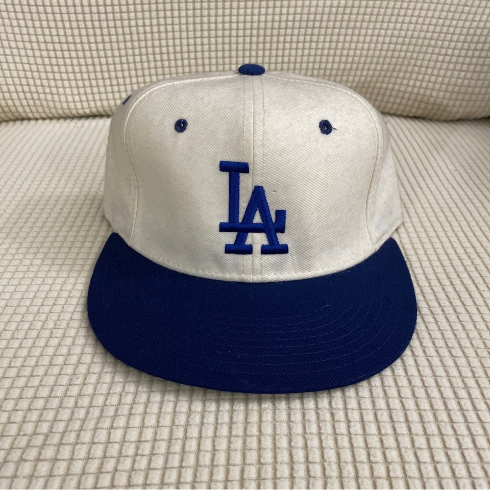 90’s Vintage New Era MLB Los Angeles Dodgers Plain Logo Wool Fitted Hat NWT